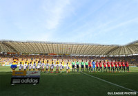 【明治安田Ｊ１ １ｓｔ 第8節 仙台vs鹿島】ネパール地震の犠牲者を悼み、黙祷を実施　(4/4)