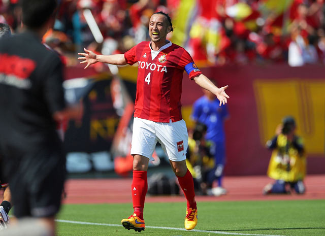 【明治安田Ｊ１ １ｓｔ 第9節 名古屋vs湘南】試合を決定づける3点目を決めた闘莉王（名古屋）（5/5）