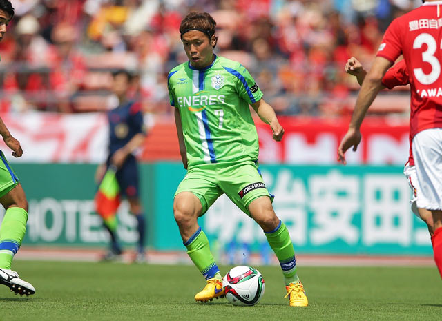 【明治安田Ｊ１ １ｓｔ 第9節 名古屋vs湘南】先発出場で奮闘するも54分にピッチを退いた大竹（湘南）（4/5）