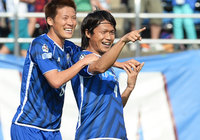 【明治安田Ｊ１ １ｓｔ 第9節 山形vs横浜FM】CKを頭で押し込んで決勝点を決めた西河（山形 #4）（1/5）