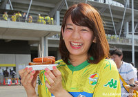 【明治安田Ｊ２ 第11節 千葉vs横浜FC】Ｊリーグ女子マネ佐藤 美希さんがフクダ電子アリーナに来場！（5/8）