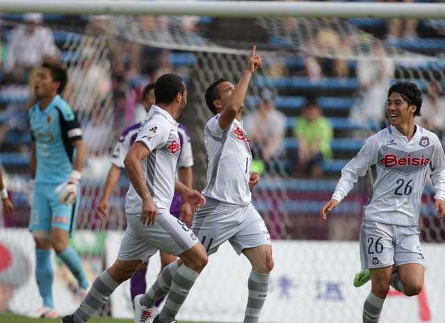 【明治安田Ｊ２ 第11節 京都vs群馬】84分に決勝ゴールを決めたオリベイラ（群馬）（3/3）