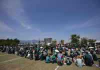 【明治安田Ｊ１ １ｓｔ 第10節 松本vs甲府】ホームの松本平広域公園総合球技場に続々と集まる松本ファン・サポーター（1/17）