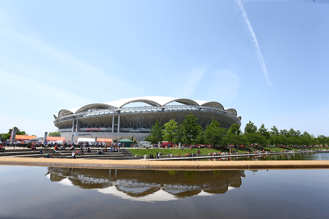 【明治安田Ｊ１ １ｓｔ 第10節 新潟vs山形】試合前のデンカビッグスワンスタジアム周辺の様子（2/17）