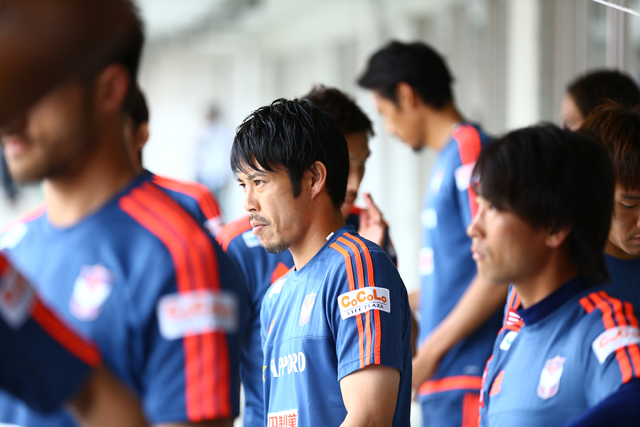 【明治安田Ｊ１ １ｓｔ 第10節 新潟vs山形】試合に向けて闘志を燃やす成岡翔（新潟）（7/17）