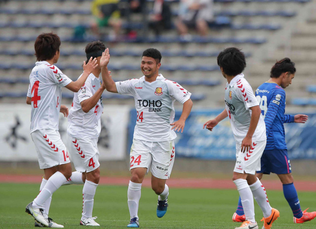 【明治安田Ｊ３ 第10節 町田vs福島】同点に追いつく今季初ゴールを決めた安東（福島）（2/2）