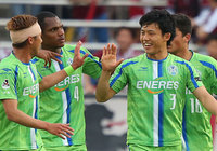 【明治安田Ｊ１ １ｓｔ 第10節 湘南vs神戸】PKを冷静に沈め、今季3ゴール目を挙げた遠藤（湘南）（2/5）