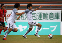 【明治安田Ｊ２ 第13節 金沢vs岡山】左足で豪快な先制ゴールを決めた片山（岡山）（1/3）