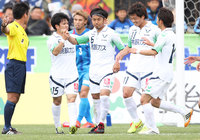 【明治安田Ｊ３ 第11節 秋田vs鳥取】28分にPKを決め、先制点を挙げた畑田（鳥取 #6）（1/2）