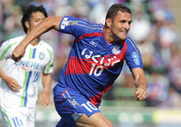 【明治安田Ｊ１ １ｓｔ 第11節 甲府vs湘南】加入後初出場を果たしたバレー（甲府）（4/5）