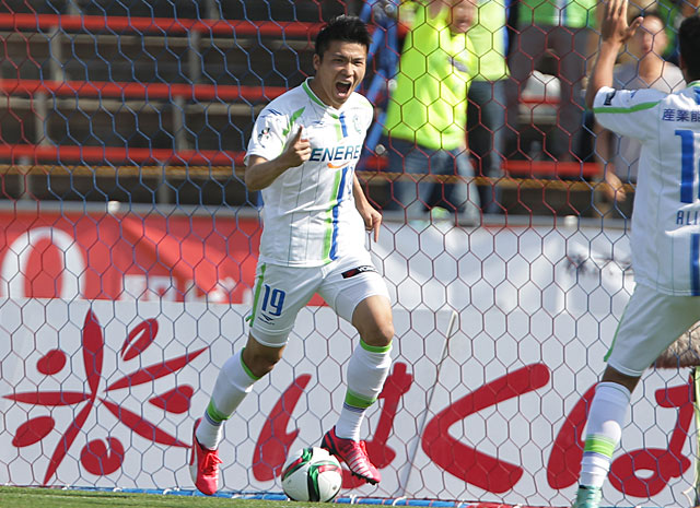 【明治安田Ｊ１ １ｓｔ 第11節 甲府vs湘南】今季2得点目が貴重な決勝ゴールとなった大槻（湘南）（2/5）