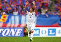 【明治安田Ｊ１ １ｓｔ 第11節 FC東京vs鹿島】難しい体勢から見事に先制点を蹴り込んだ土居（鹿島）（1/5）