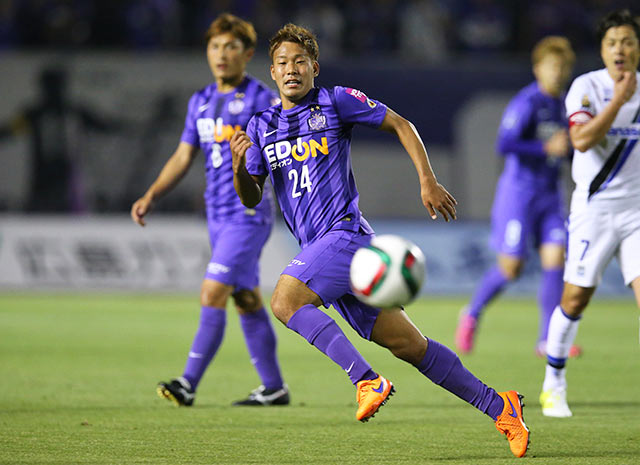 【明治安田Ｊ１ １ｓｔ 第11節 広島vsＧ大阪】強烈なミドルシュートを放った野津田（広島）（12/15）