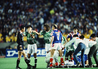 【5月15日はＪリーグの日！1993年 開幕戦プレイバック】名誉ある開幕戦とあって、試合は徐々にヒートアップ（18/20）