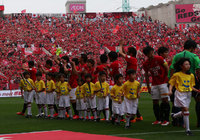 【明治安田Ｊ１ １ｓｔ 第12節 浦和vsFC東京】ホームの大歓声に後押しされる浦和のイレブン（10/15）