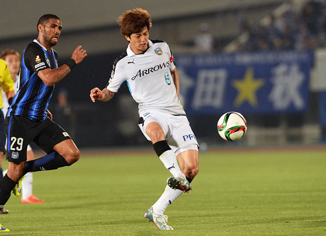 【明治安田Ｊ１ １ｓｔ 第12節 Ｇ大阪vs川崎Ｆ】鋭いクロスで同点ゴールを生みだした谷口（川崎Ｆ）（15/16）
