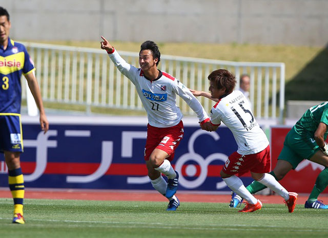 【明治安田Ｊ２ 第14節 群馬vs札幌】豪快なシュートで今季初ゴールを決めた荒野（札幌）（2/3）