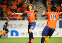 【明治安田Ｊ３ 第12節 長野vs秋田】値千金の決勝ゴールを決めた西口（長野）（1/2）