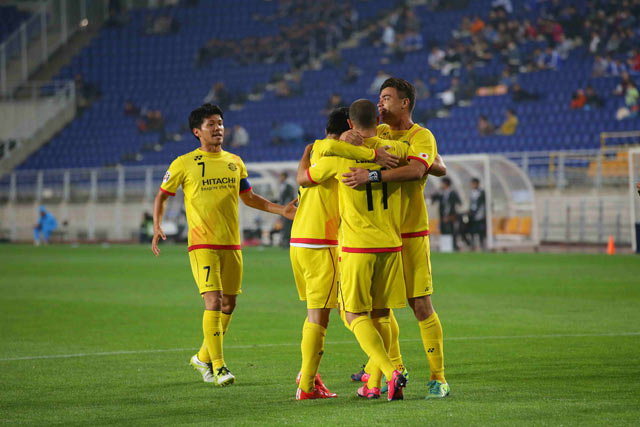 【ＡＣＬ２０１５ ラウンド16 第1戦 水原vs柏】逆転に成功し、喜びを分かち合う柏の選手達（10/15）