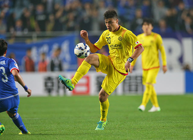 【ＡＣＬ２０１５ ラウンド16 第1戦 水原vs柏】正確なクロスで3点目をお膳立てしたクリスティアーノ（柏）（11/15）