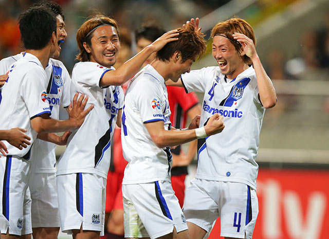 【ＡＣＬ２０１５ ラウンド16 第1戦 FCソウルvsＧ大阪】73分に2点目をボレーで押し込んだ米倉（Ｇ大阪）（13/16）