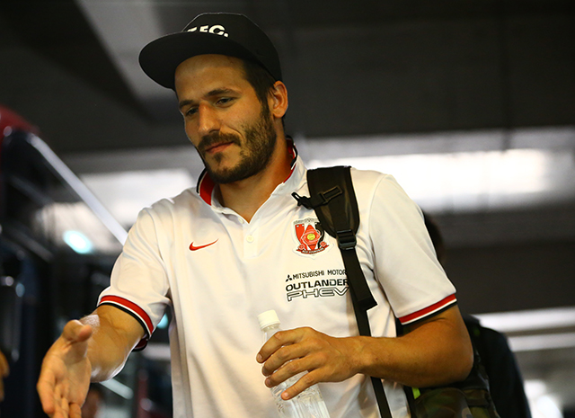 【明治安田Ｊ１ １ｓｔ 第13節 浦和vs鹿島】会場入りをするズラタン（浦和）（4/15）