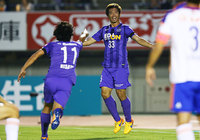 【明治安田Ｊ１ １ｓｔ 第13節 広島vs新潟】CKからヘディングシュートを2本決めた塩谷（広島）（1/5）