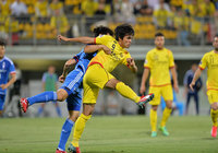 【ＡＣＬ２０１５ ラウンド16 第2戦 柏vs水原】相手DFと競り合いながらゴールに迫る工藤（2/10）