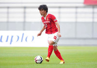 【明治安田Ｊ１ １ｓｔ 第14節 名古屋vs山形】鋭いロングシュートを放った矢田（名古屋）（5/5）