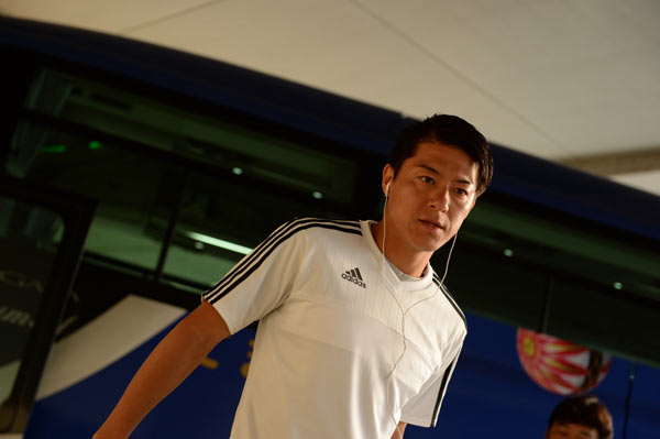 【明治安田Ｊ１ １ｓｔ 第14節 鹿島vs松本】集中している田中　隼磨（松本）（9/15）