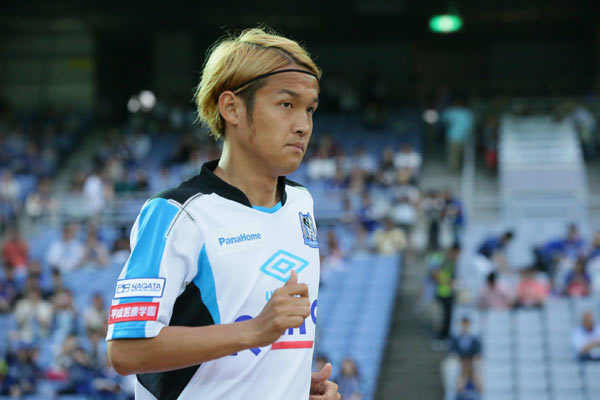 【明治安田Ｊ１ １ｓｔ 第14節 横浜FMvsＧ大阪】試合前のウォーミングアップをする宇佐美　貴史（Ｇ大阪）（10/15）