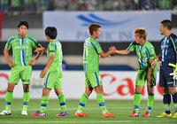 【明治安田Ｊ１ １ｓｔ 第14節 湘南vs広島】ここ5試合無敗で勝点を19に伸ばした湘南（5/5）