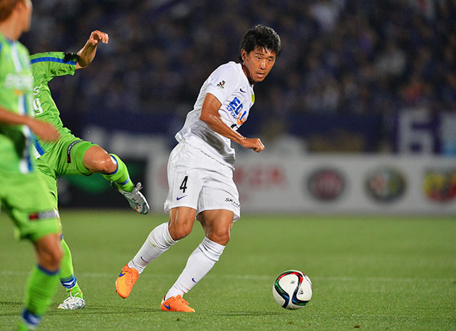 【明治安田Ｊ１ １ｓｔ 第14節 湘南vs広島】この試合も先発フル出場で守備を支えた水本（広島）（3/5）