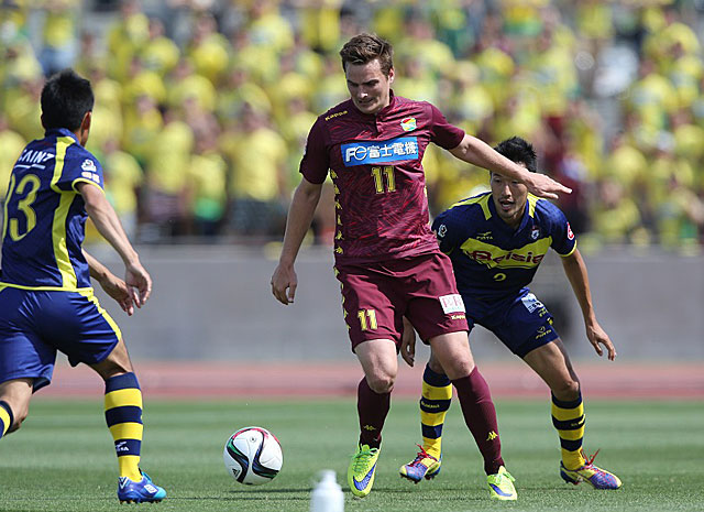 【明治安田Ｊ２ 第16節 群馬vs千葉】3試合ぶりのゴールを狙ったチーム得点王のネイツ ペチュニク（千葉）（3/3）