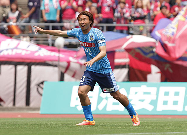 【明治安田Ｊ２ 第16節 讃岐vs岡山】惜しいシュートを放った木島良（讃岐）（2/3）