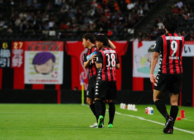【明治安田Ｊ２ 第16節 札幌vsＣ大阪】貴重な同点ゴールを決めた前（札幌）（2/3）