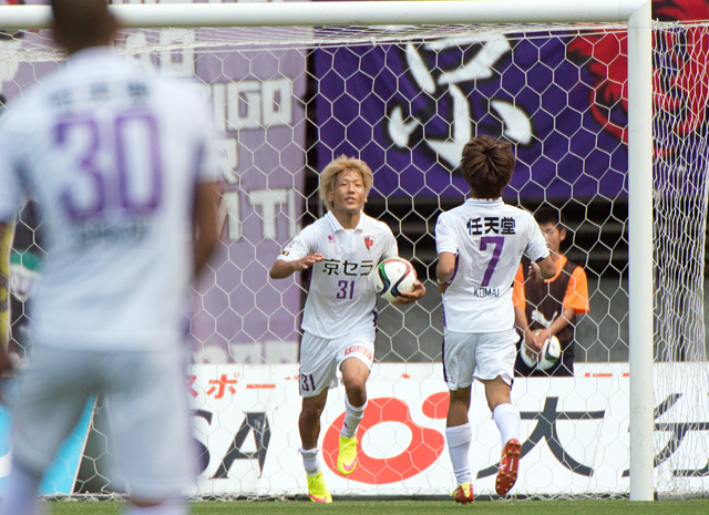 【明治安田Ｊ２ 第17節 大分vs京都】68分に同点ゴールを決めた大黒（京都）（2/3）