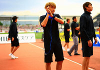 【明治安田Ｊ１ １ｓｔ 第15節 Ｇ大阪vs神戸】ピッチ脇でウォーミングアップを行うエースの宇佐美（Ｇ大阪）（6/11）