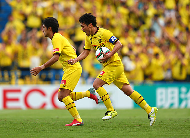 【明治安田Ｊ１ １ｓｔ 第15節 柏vs広島】86分に起死回生の同点ゴールを決めた大谷（柏）（4/5）