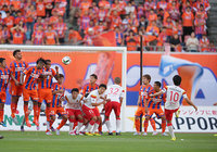 【明治安田Ｊ１ １ｓｔ 第15節 新潟vs名古屋】FKから直接シュートを狙う小川（名古屋）（3/5）