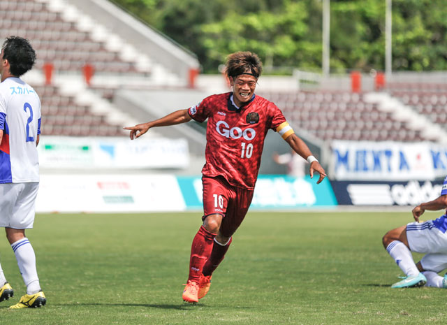 【明治安田Ｊ３ 第16節 琉球vsJ-22】後半アディショナルタイムに逆転ゴールを決めた富所（琉球）（2/2）