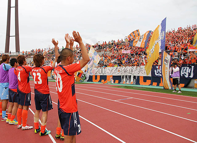 【明治安田Ｊ２ 第18節 愛媛vs東京Ⅴ】逆転でホームゲーム3連勝を飾った愛媛（3/3）