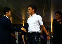 【明治安田Ｊ１ １ｓｔ 第16節 神戸vs浦和】スタジアム入りする李（浦和）（12/35）