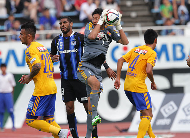 【明治安田Ｊ１ １ｓｔ 第16節 Ｇ大阪vs仙台】ビッグセーブで追加点を許さなかった六反（仙台）（11/15）