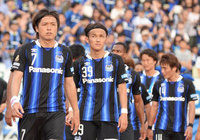 【明治安田Ｊ１ １ｓｔ 第16節 Ｇ大阪vs仙台】ドローに終わり、肩を落とすＧ大阪の選手たち（15/15）