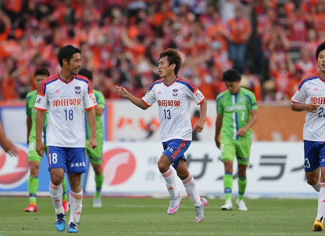 【明治安田Ｊ１ １ｓｔ 第16節 湘南vs新潟】鮮やかな同点弾を決めた加藤（新潟）（2/5）