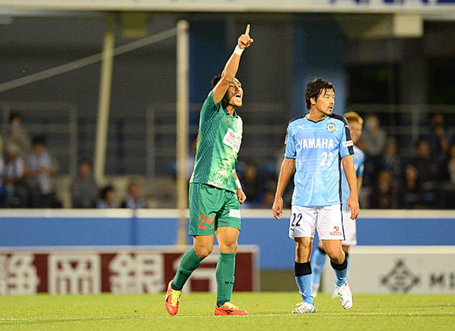 【明治安田Ｊ２ 第19節 磐田vs岐阜】同点ゴールを決め、2年連続の二桁ゴールを達成した難波（岐阜）（2/3）