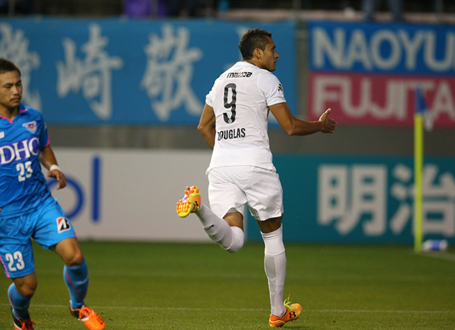 【明治安田Ｊ１ １ｓｔ 第17節 鳥栖vs広島】78分に逆転ゴールを決めたドウグラス（広島）（4/5）