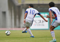 【明治安田Ｊ３ 第18節 福島vsJ-22】土壇場でPKによる同点ゴールを挙げた鈴木（J-22）（2/2）