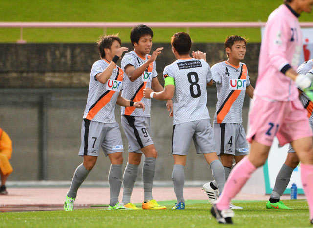 【明治安田Ｊ３ 第18節 富山vs山口】殊勲の2ゴールで5試合連続得点の岸田（山口 #9）（2/2）